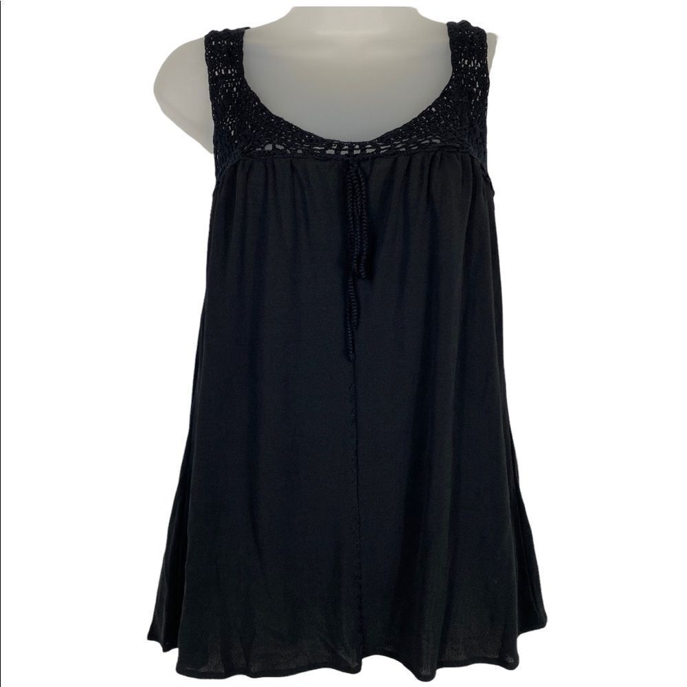 BCBG MAXAZRIA Black open knit boho baby doll crochet tank top Sz S